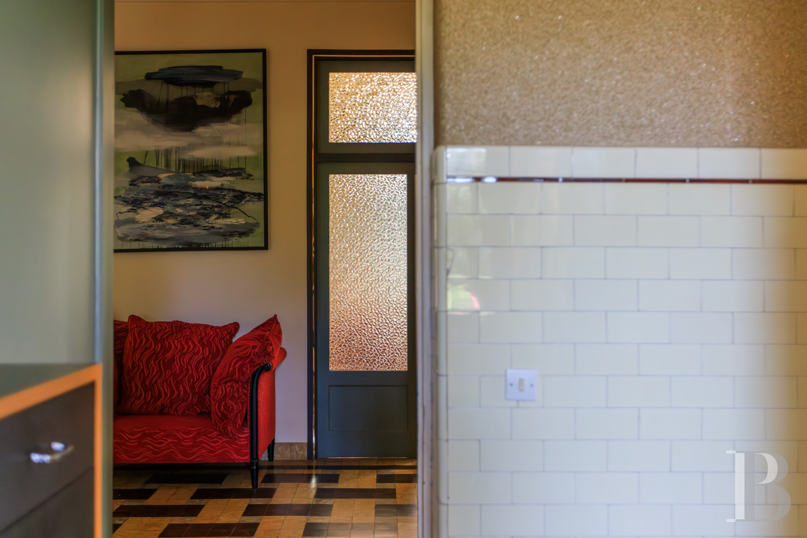 En Saône-et-Loire, à Mâcon, une villa et son jardin entièrement de style Art déco - photo  n°14